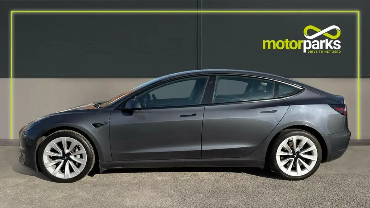 2021-tesla-model-3-e-long-range-4x4-big-5