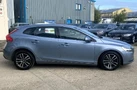 2019-volvo-v40-20-t2-momentum-edition-small-6