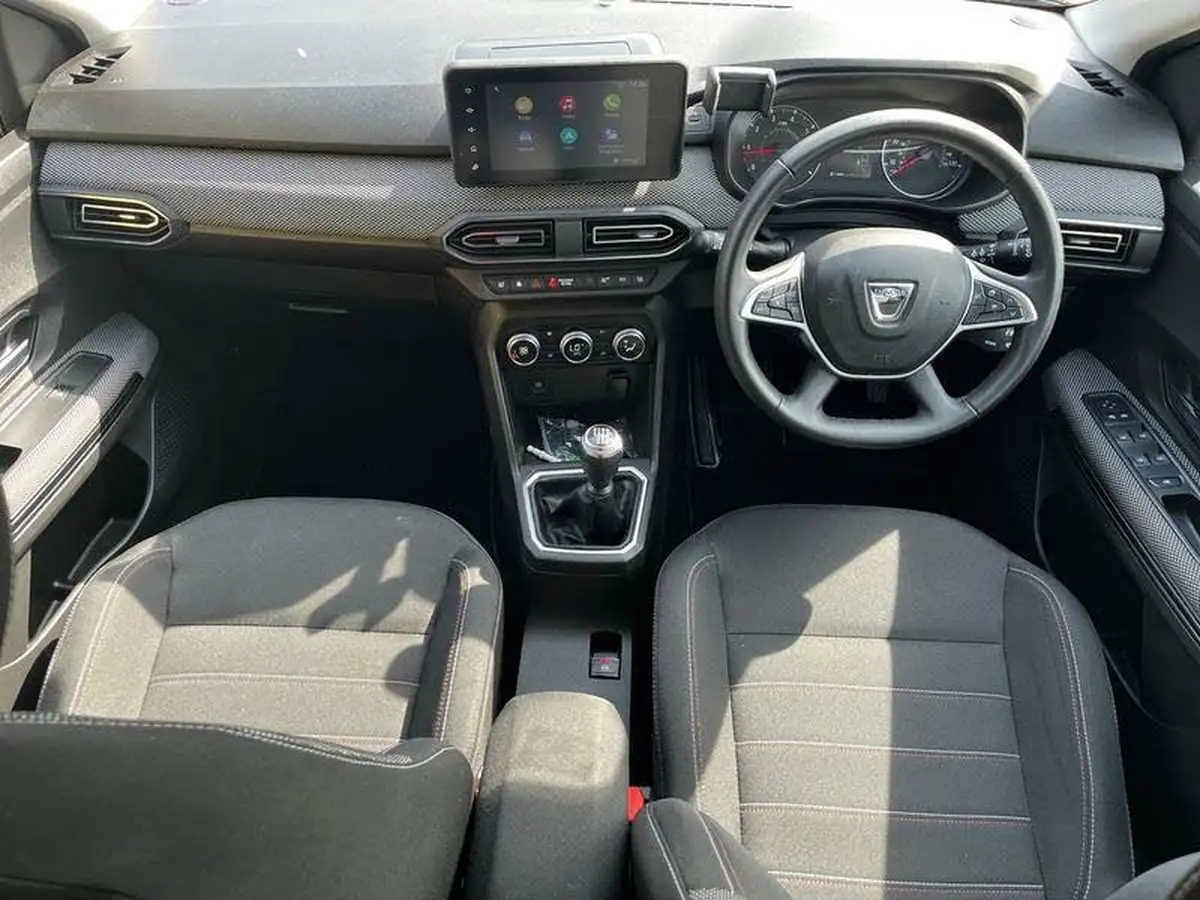 2022-dacia-jogger-10-tce-extreme-se-big-11