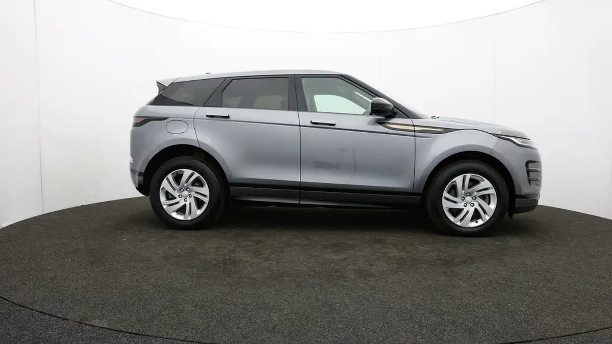 2022-land-rover-range-rover-evoque-15-p300e-r-dynamic-s-big-32
