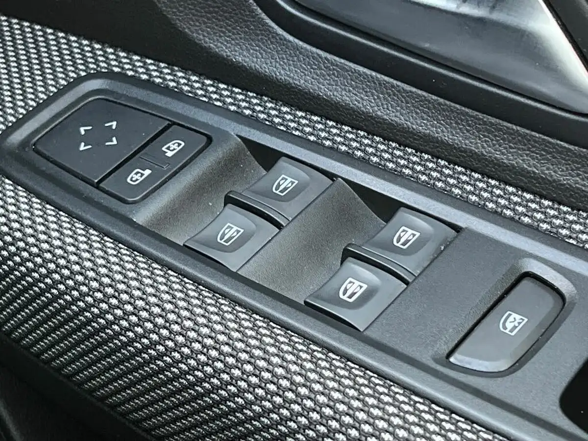 2021-dacia-sandero-10-tce-comfort-90bhp-big-27