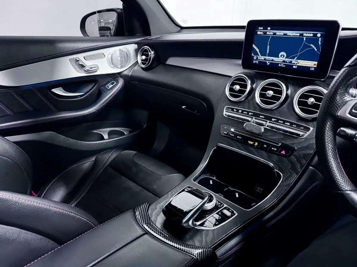 2018-mercedes-benz-glc-class-30-glc-amg-43-premium-plusss-coupe-4d-big-22