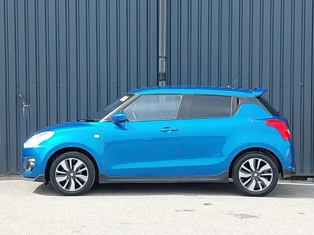 2019-suzuki-swift-12-dualjet-attitude-big-3