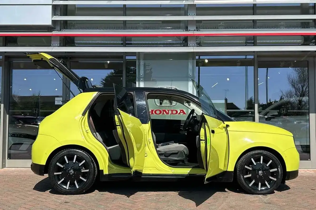 2020-honda-honda-e-e-advance-16in-big-18