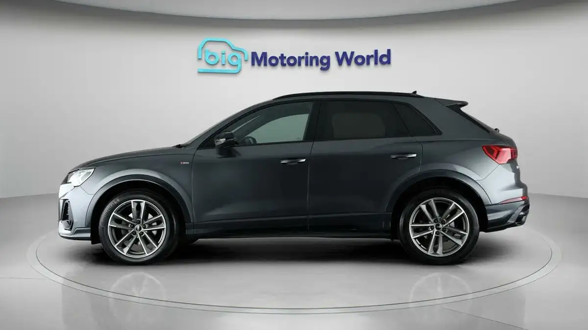 2022-audi-q3-15-35-tfsi-black-edition-codcomfort-sound-pack-station-wagon-big-4