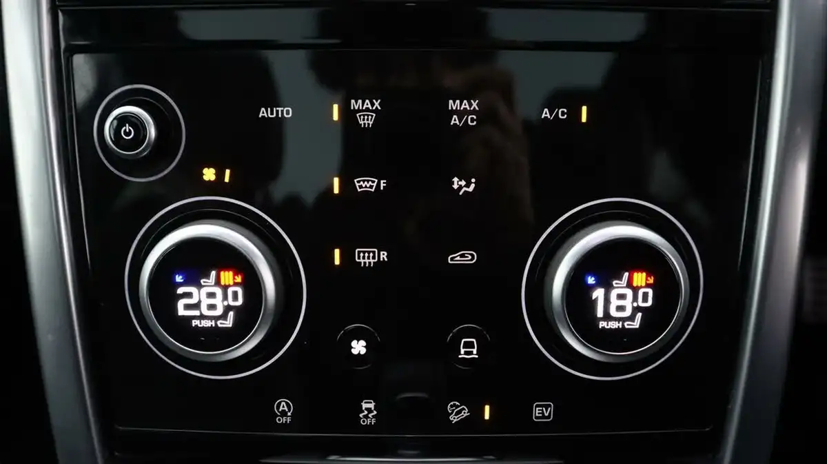 2021-land-rover-discovery-sport-15-p300e-r-dynamic-se-big-10