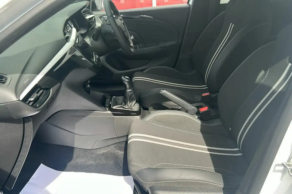 2024-vauxhall-corsa-12i-gs-big-2