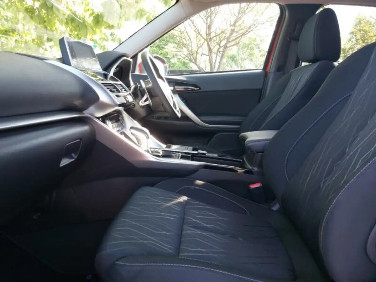 2020-mitsubishi-eclipse-cross-15-dynamic-4wd-auto-big-4
