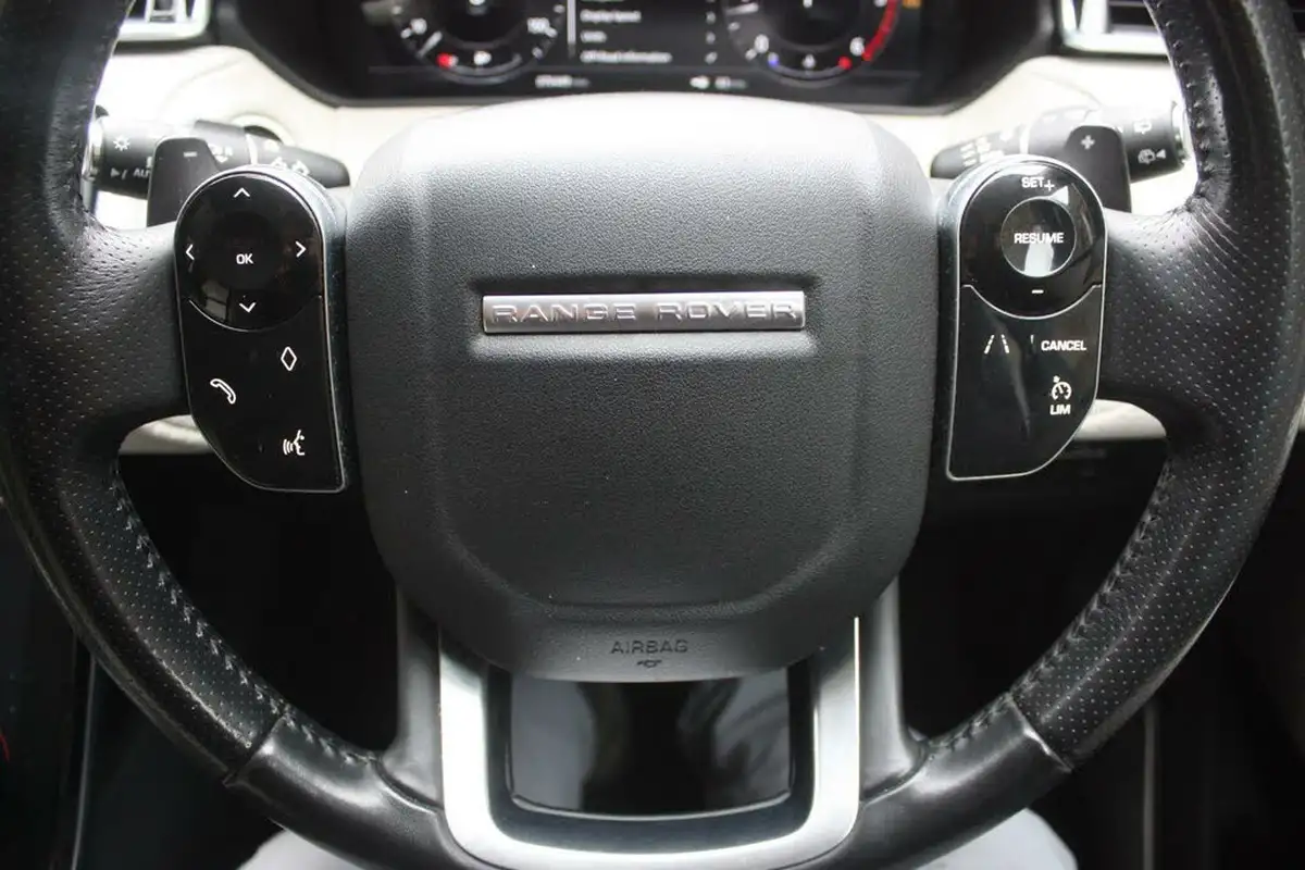 2018-land-rover-range-rover-velar-20-d240-se-ss-big-11