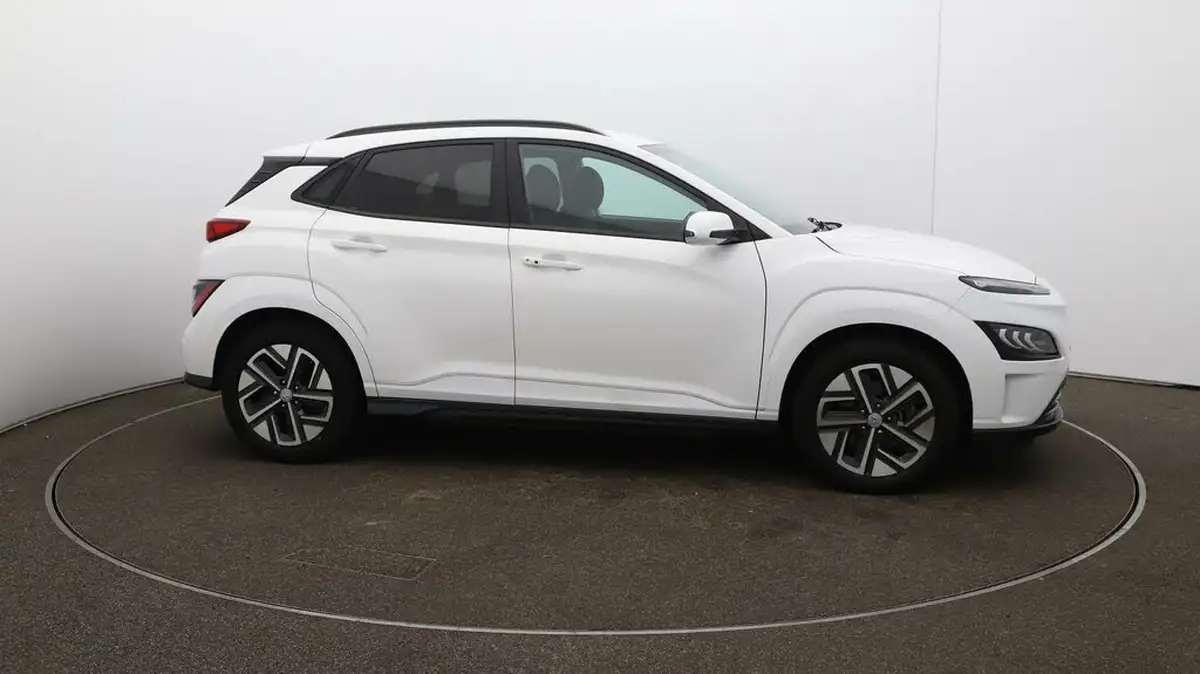 2022-hyundai-kona-e-premium-204ps-64kwh-7kw-obc-big-40