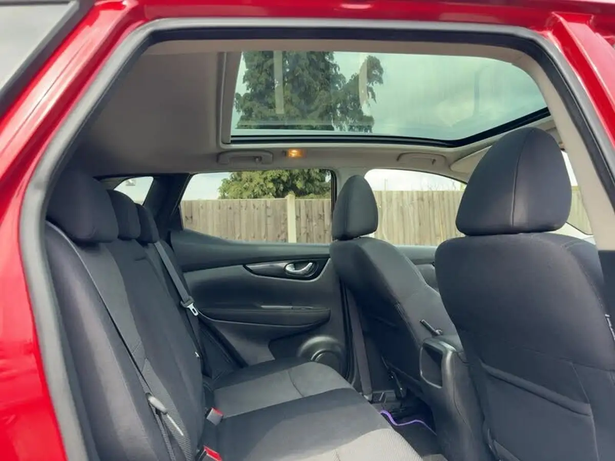 2016-nissan-qashqai-12-dig-t-n-connecta-big-34