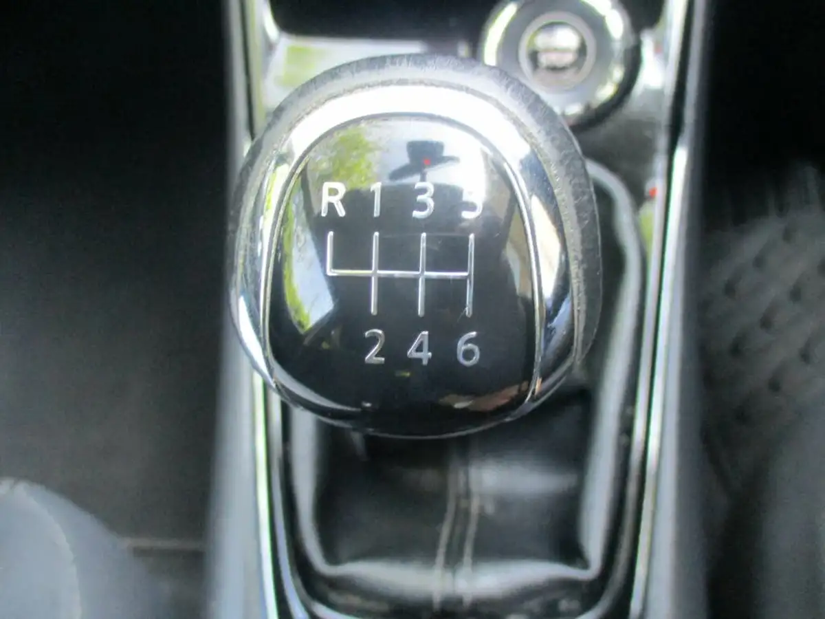 2015-nissan-pulsar-12-dig-t-n-tec-big-25