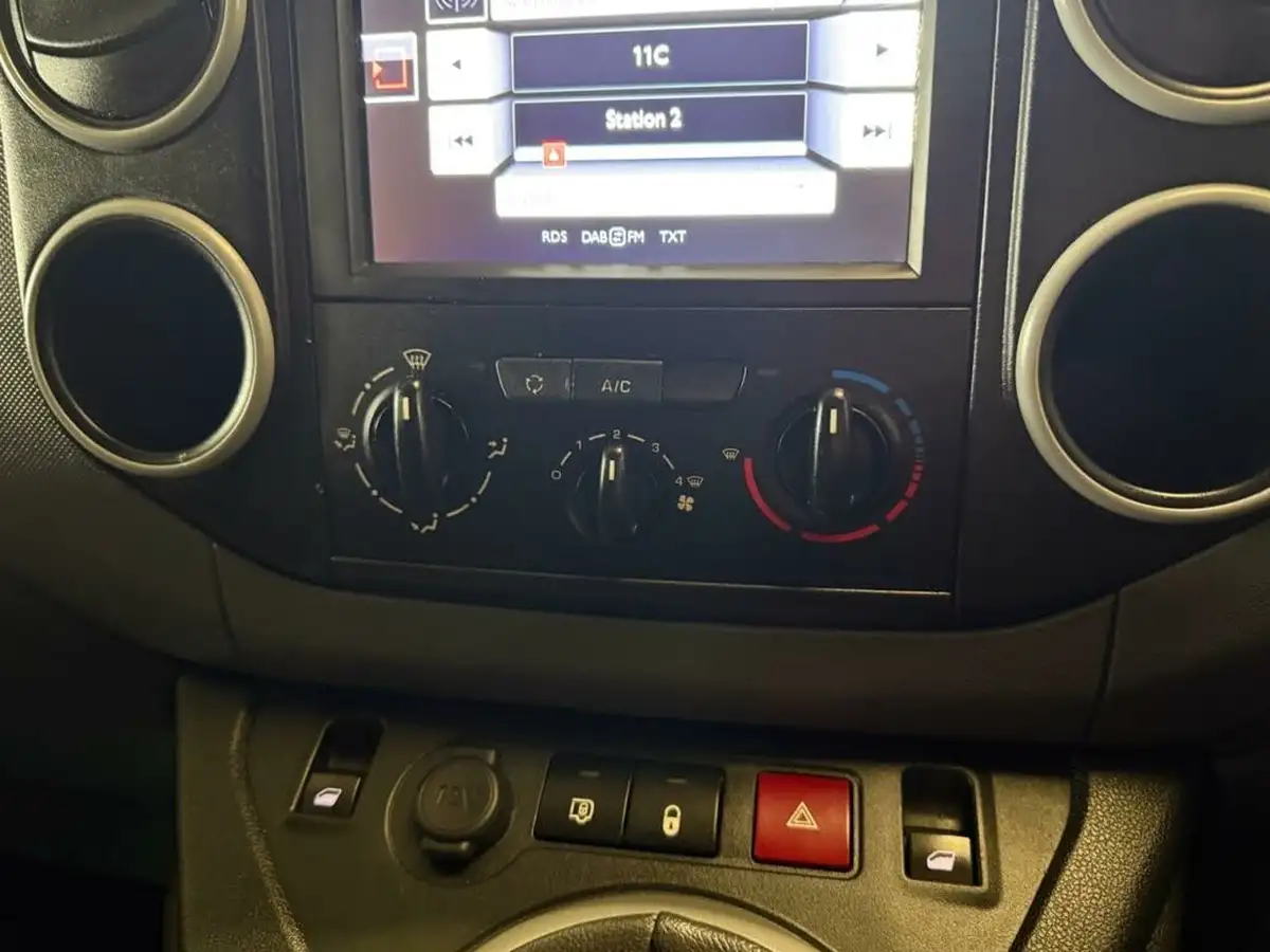 2018-citroen-berlingo-16td-l1-850-enterprise-special-edition-panel-big-19