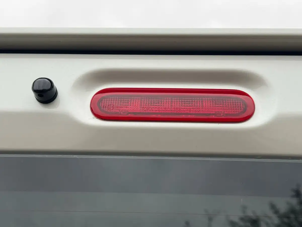 2024-suzuki-jimny-15-sierra-4wd-big-50