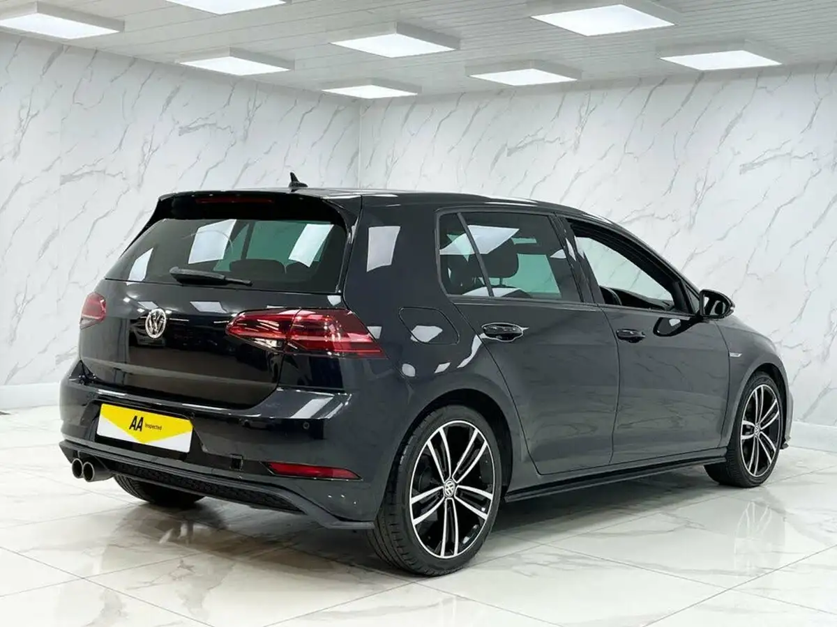 2018-volkswagen-golf-20tdi-gtd-hatchback-5d-big-10