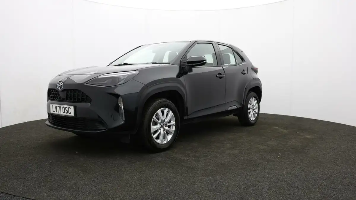 2021-toyota-yaris-cross-15-vvt-i-icon-big-51