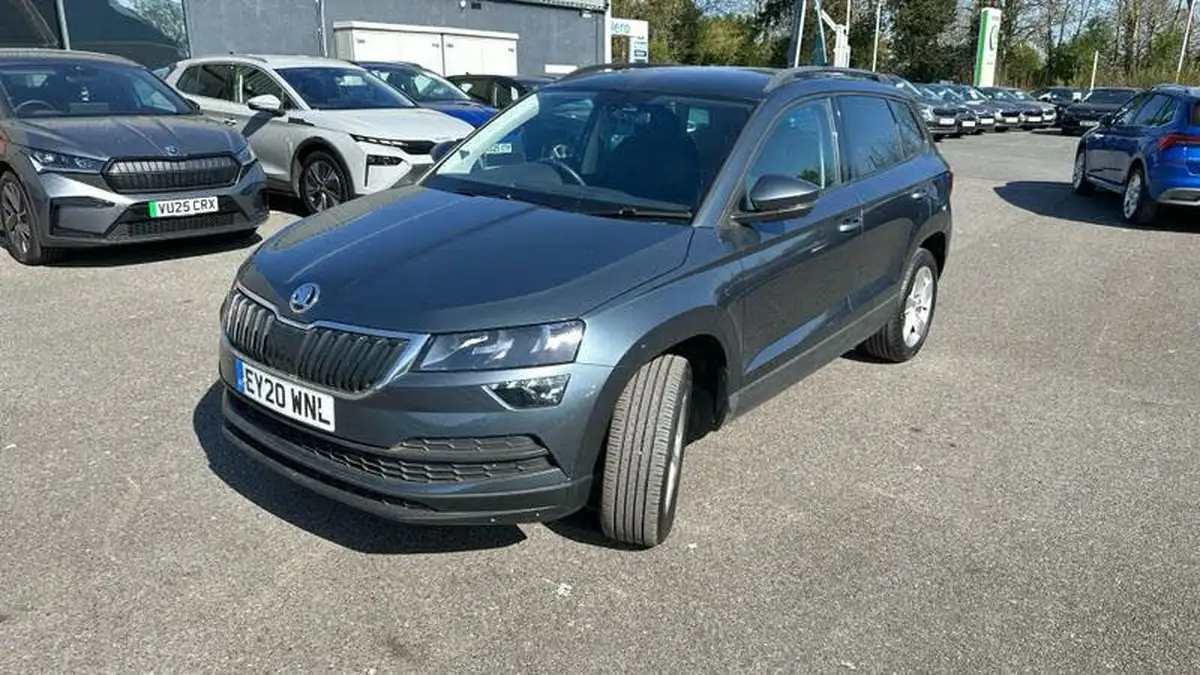 2020-skoda-karoq-15-tsi-se-dsg-big-22