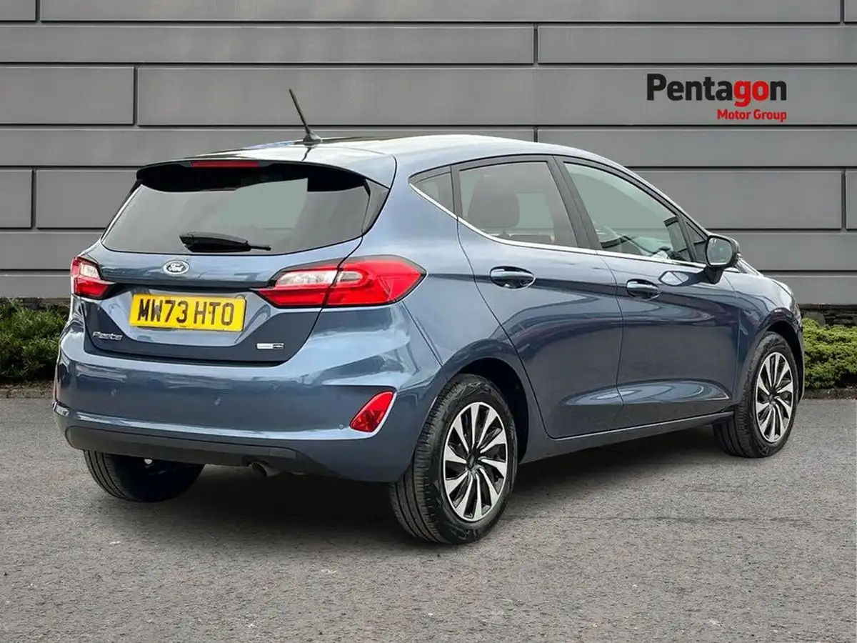 2023-ford-fiesta-10t-titanium-125ps-hybrid-mhev-big-3