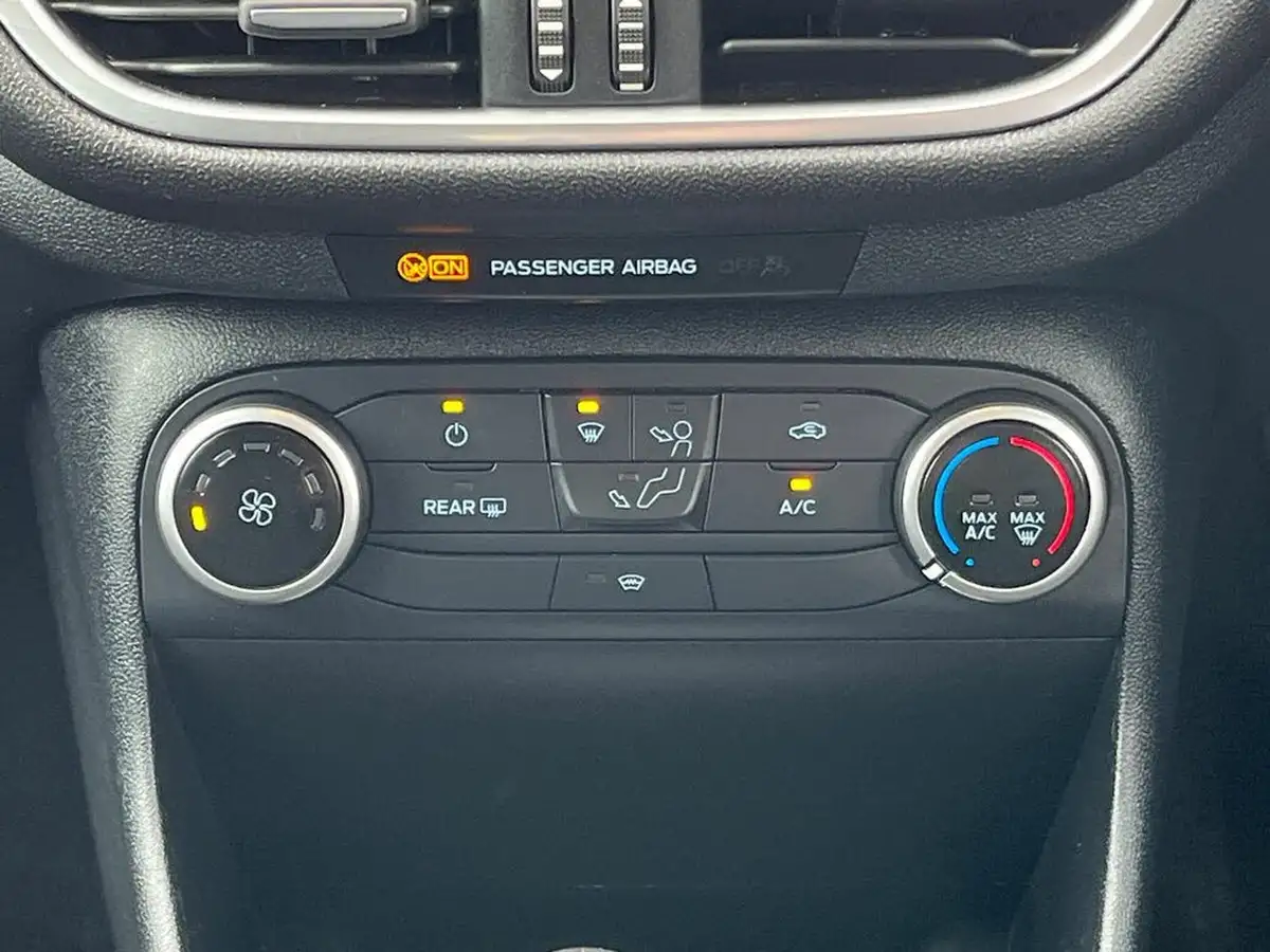 2023-ford-fiesta-10t-titanium-125ps-hybrid-mhev-big-29