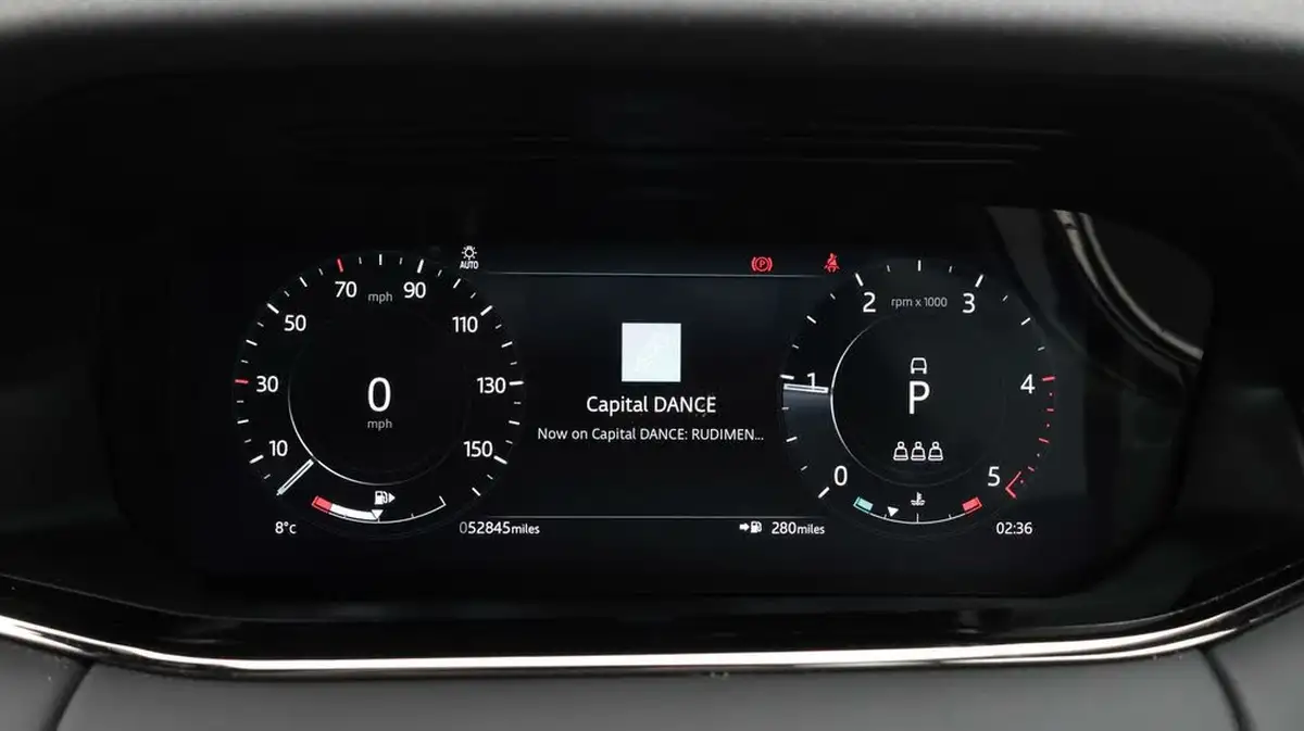 2021-land-rover-range-rover-evoque-20-d200-r-dynamic-hse-big-10