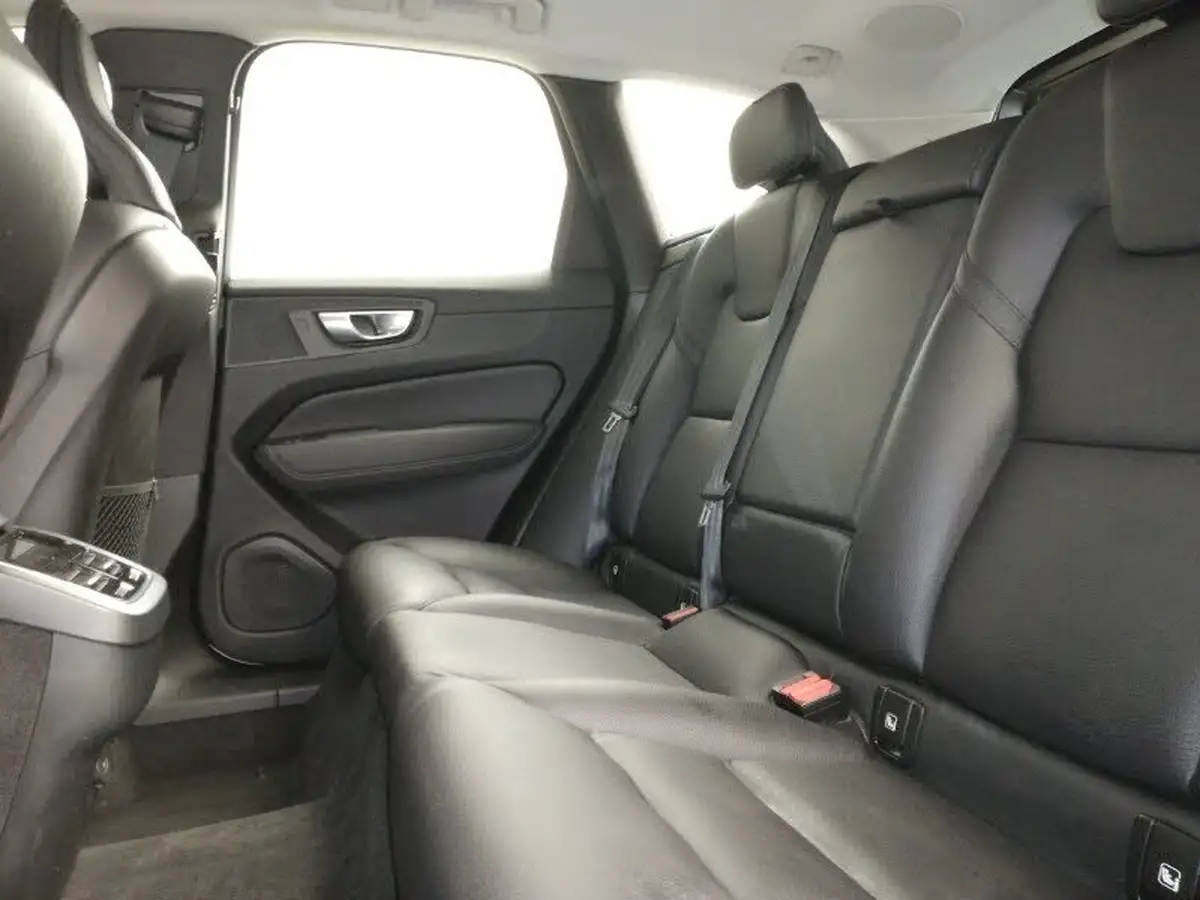 2023-volvo-xc60-20-b5-plus-big-5