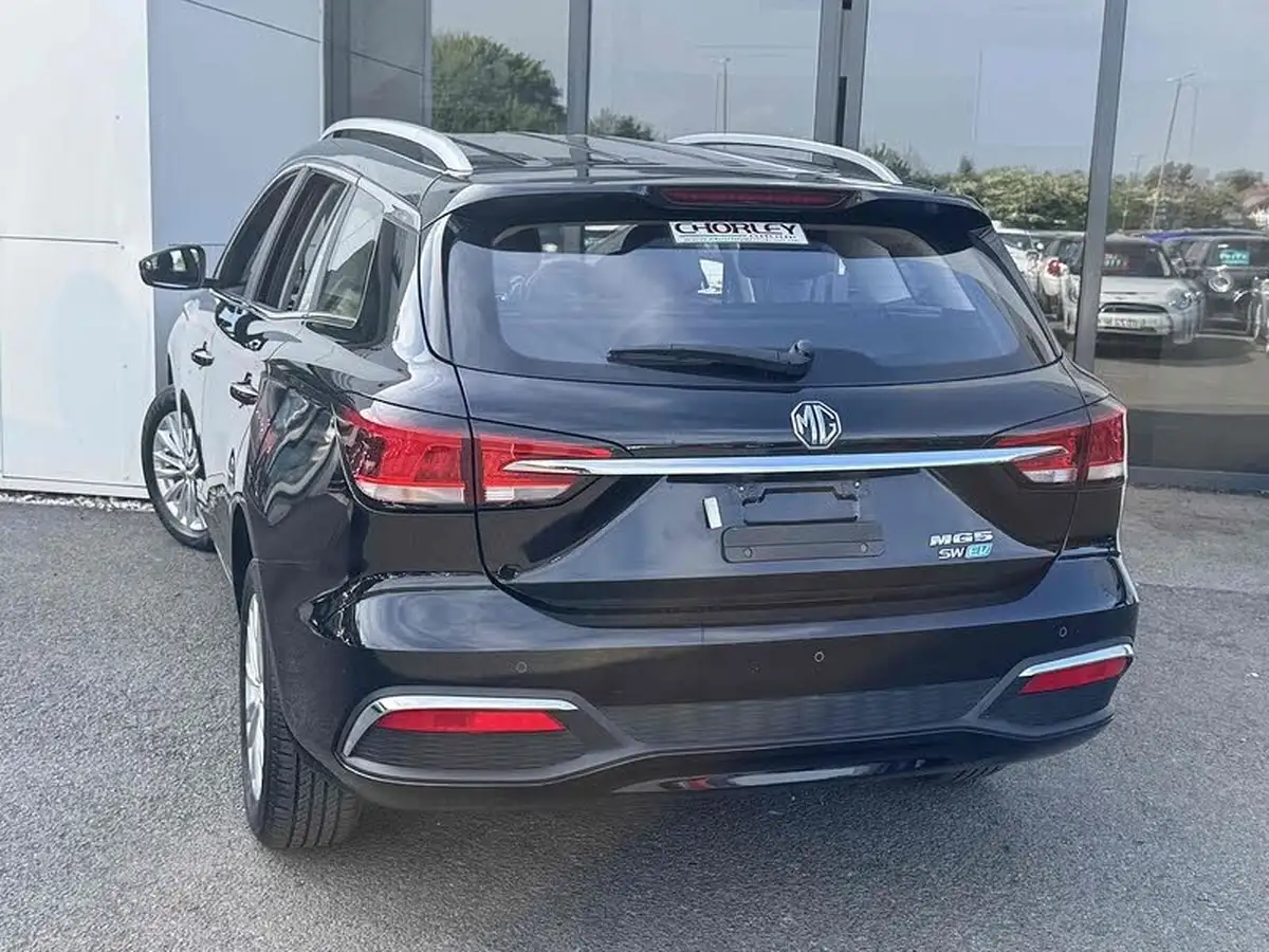 2021-mg-mg5-e-exclusive-ev-long-range-big-8