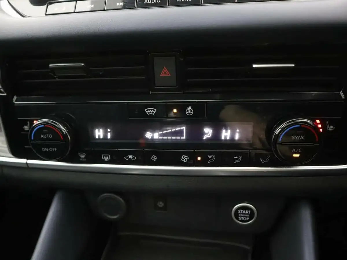2021-nissan-qashqai-13-dig-t-tekna-big-20