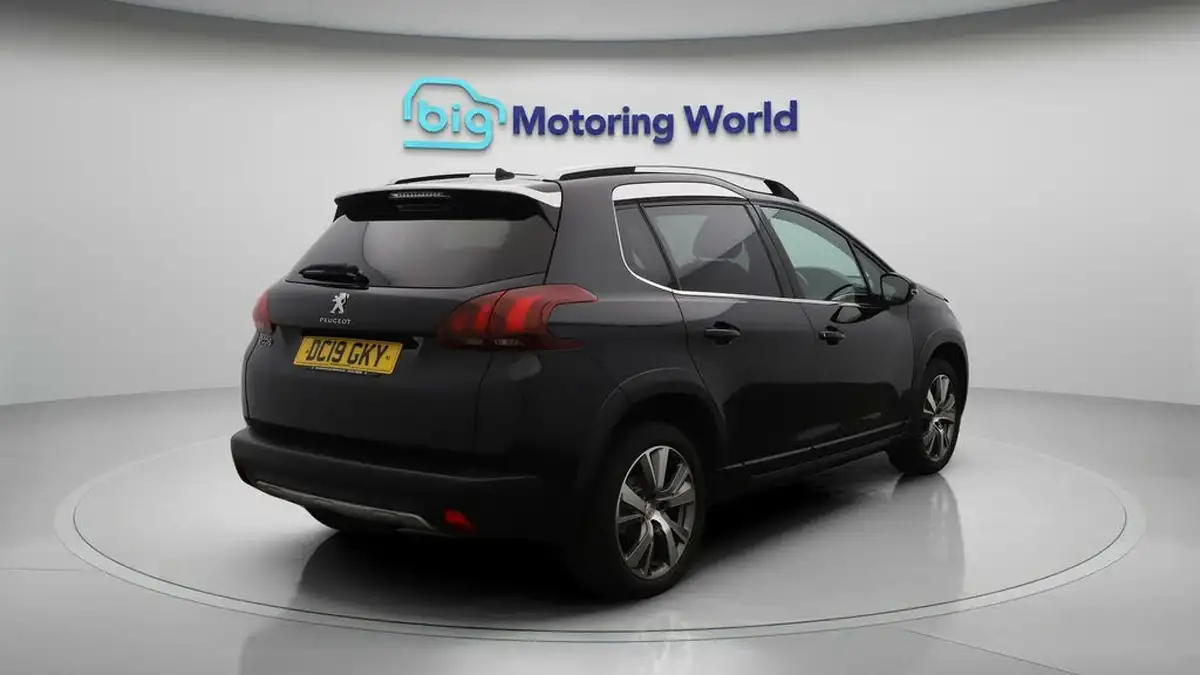 2019-peugeot-2008-suv-12-puretech-allure-130bhp-big-7