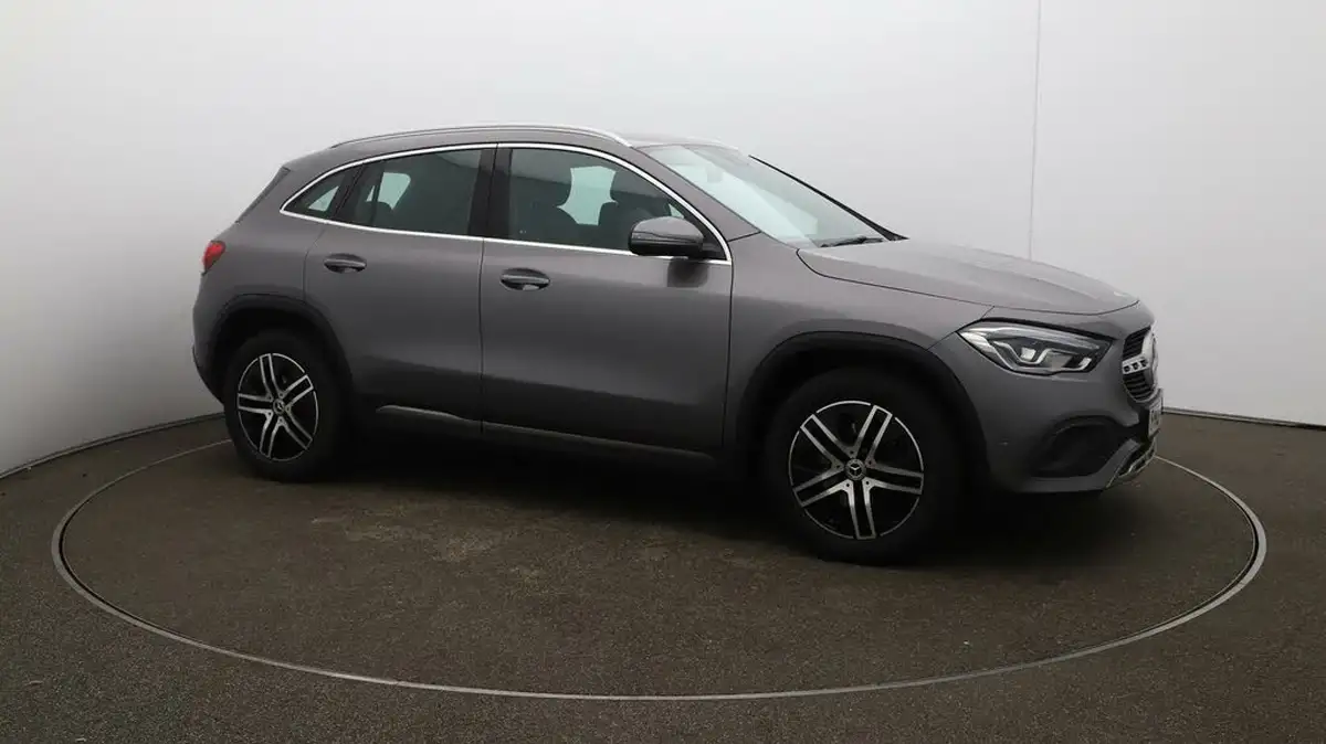 2021-mercedes-benz-gla-class-13-gla-200-sport-executive-big-38