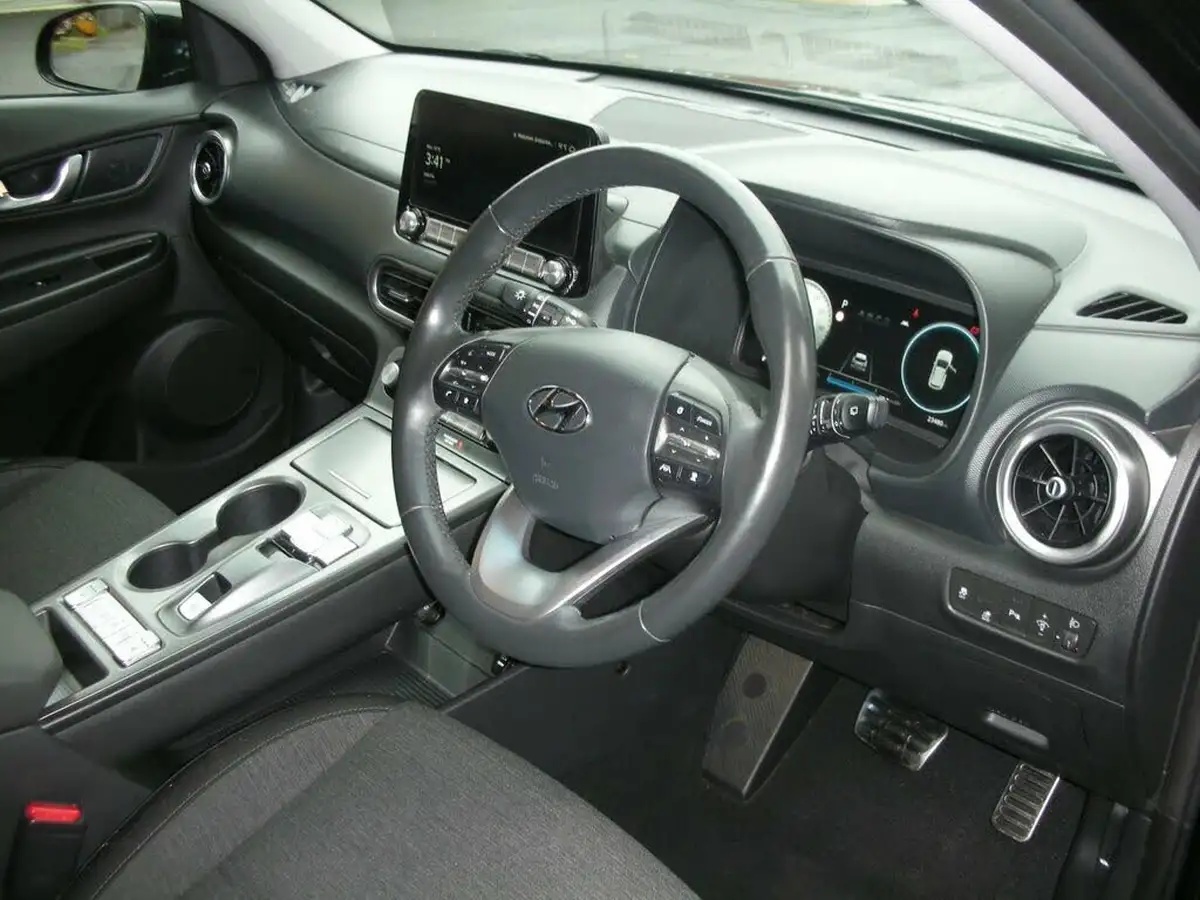 2021-hyundai-kona-e-premium-136ps-39kwh-105kw-obc-big-10