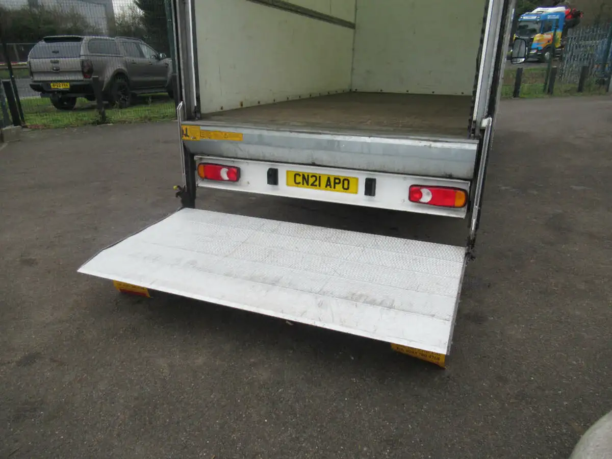 2021-citroen-relay-22bluehdi-35-l3-x-140eu6dt-chassis-cab-big-8
