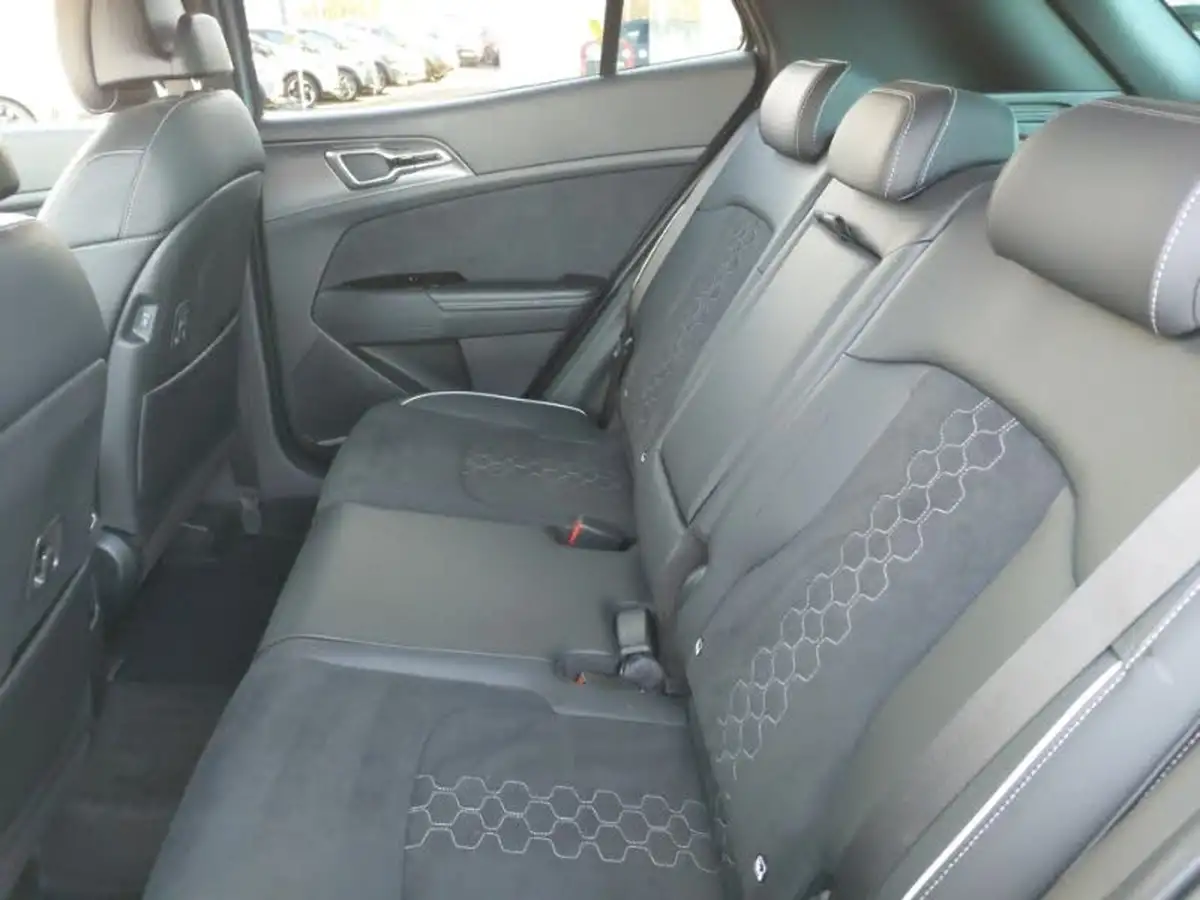 2023-kia-sportage-16-t-gdi-gt-line-148bhp-big-5