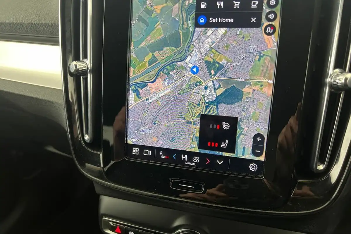 2024-volvo-xc40-20-b4-plus-big-33