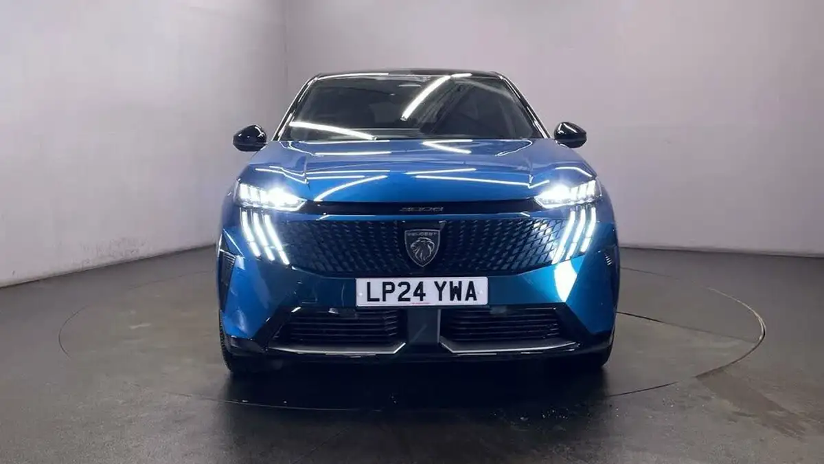 2023-peugeot-3008-suv-e-gt-big-2