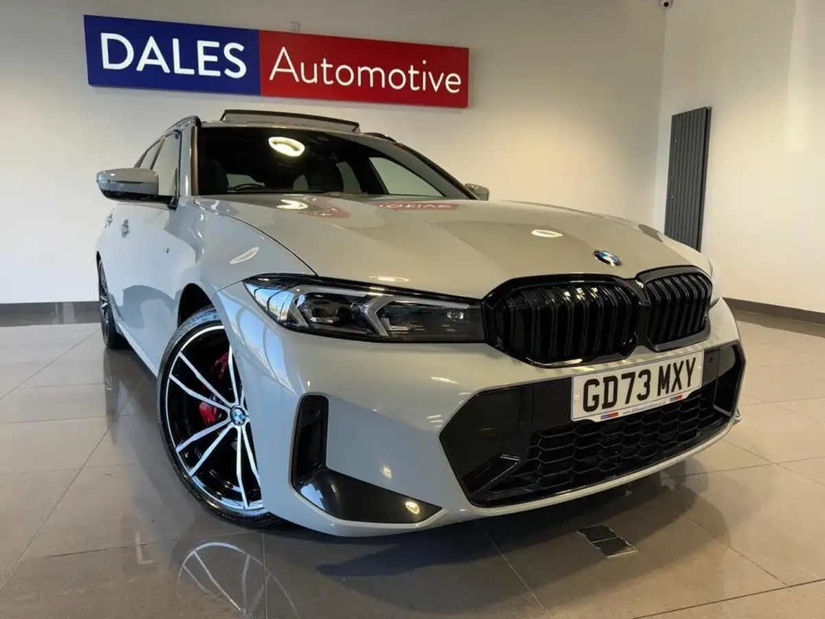2024-bmw-3-series-20-320i-m-sport-touring-5d-big-32