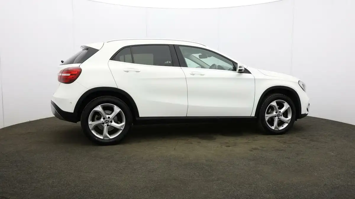 2018-mercedes-benz-gla-class-16-gla-200-sport-156ps-premiumss-7g-dct-big-46