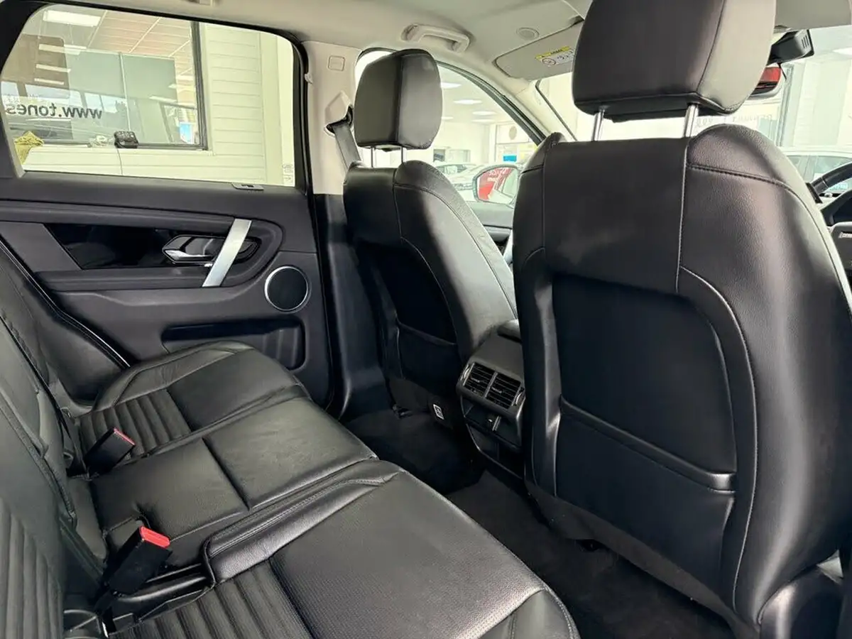 2021-land-rover-discovery-sport-20-d165-s-big-3