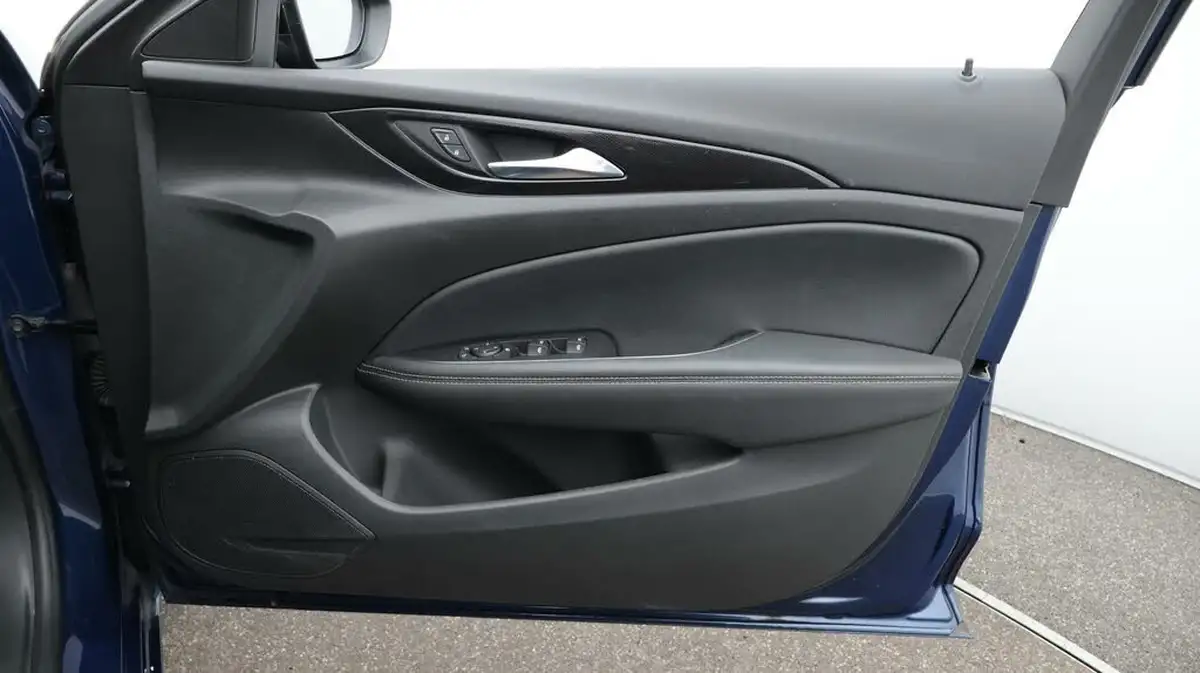 2021-vauxhall-insignia-grand-sport-20-turbo-d-sri-premium-auto-big-15
