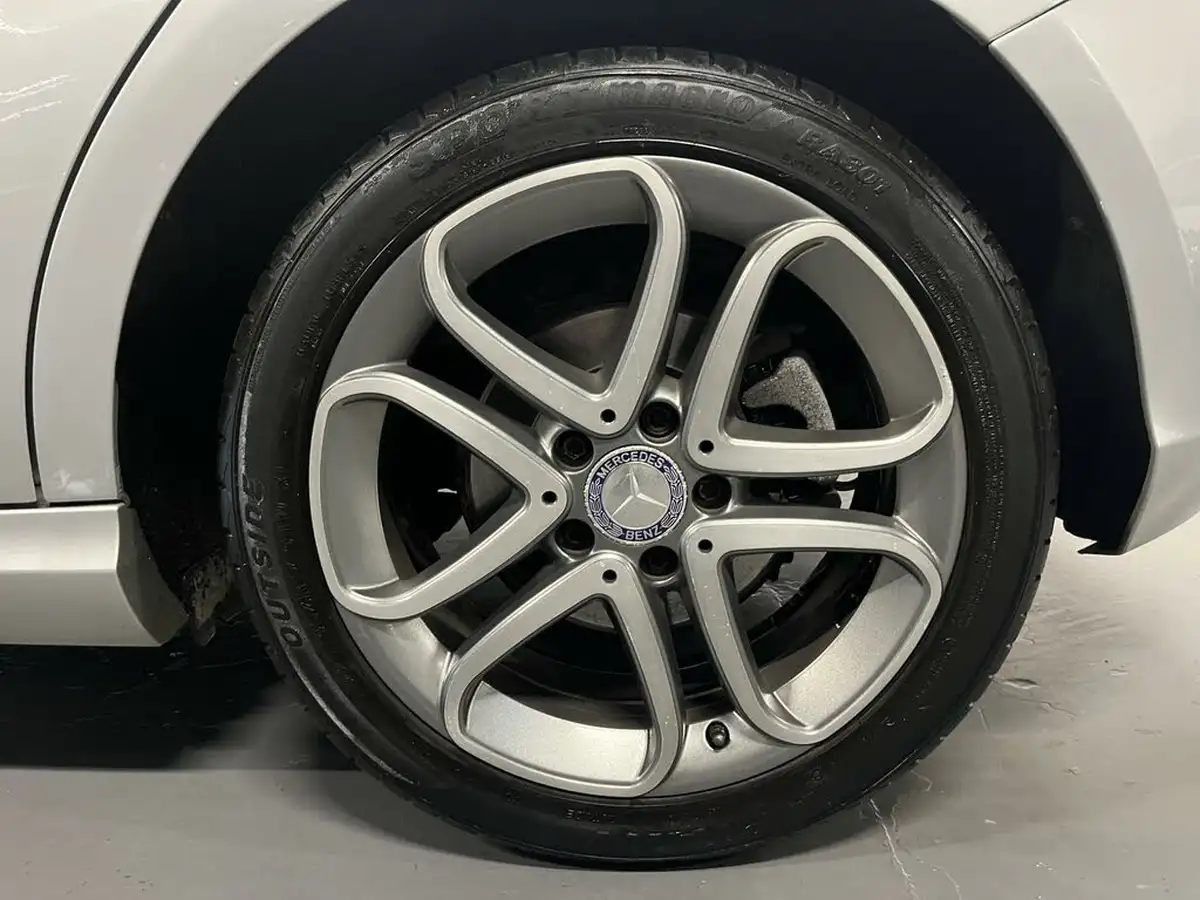 2015-mercedes-benz-a-class-15-cdi-a180-sport-109ps-7g-dct-big-11