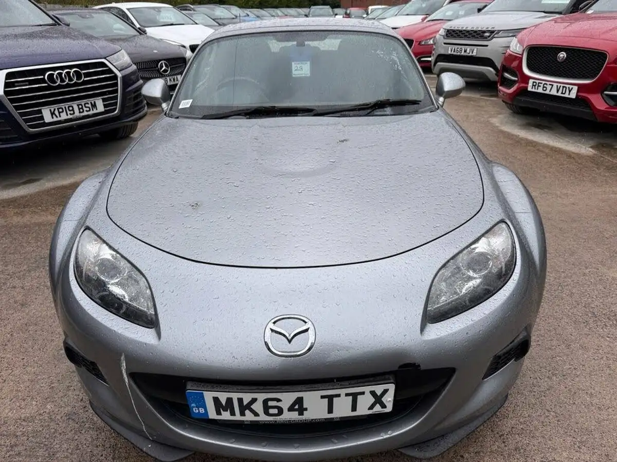 2014-mazda-mx-5-18-roadster-se-big-1