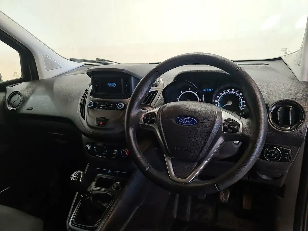 2021-ford-transit-courier-15tdci-trend-75pseu6d-big-3