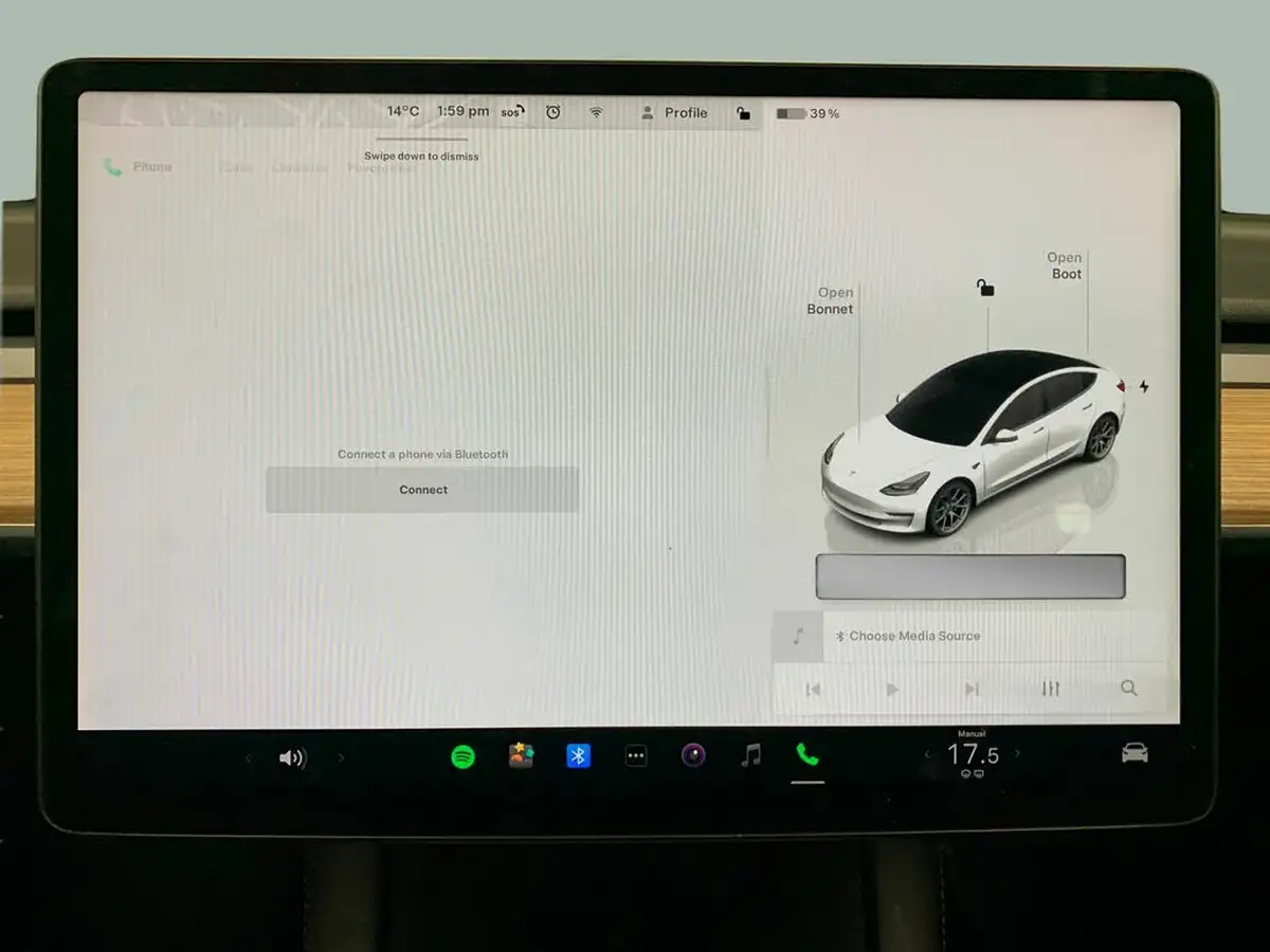 2022-tesla-model-3-e-long-range-big-16