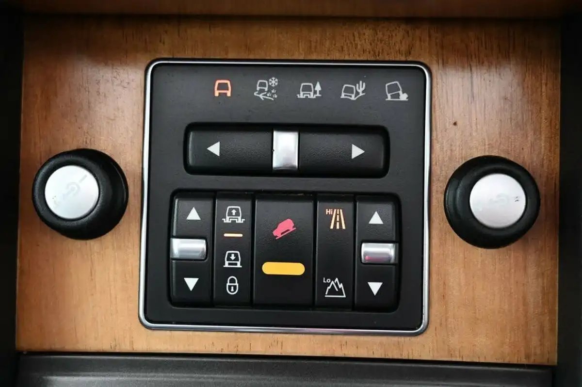 2013-land-rover-discovery-4-30td-hse-30sd-v6-auto-big-27