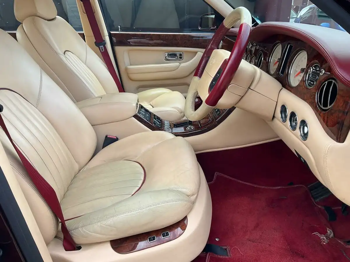 2001-bentley-arnage-68-red-label-big-69