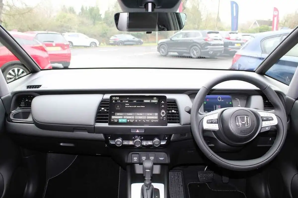 2025-honda-jazz-15-i-mmd-crosstar-advance-big-3