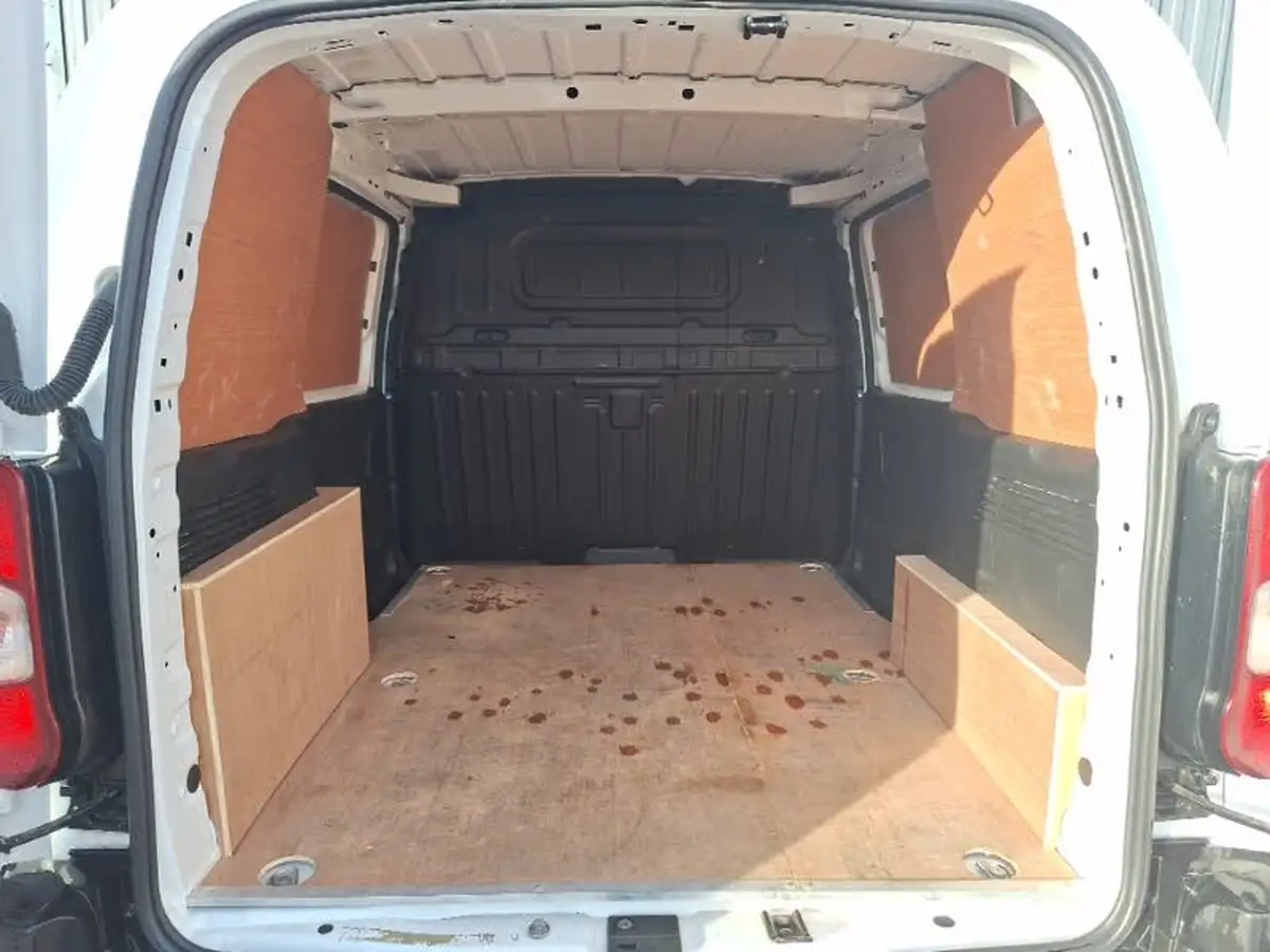 2021-toyota-proace-city-15d-active-100hpeu6dt-e-big-7