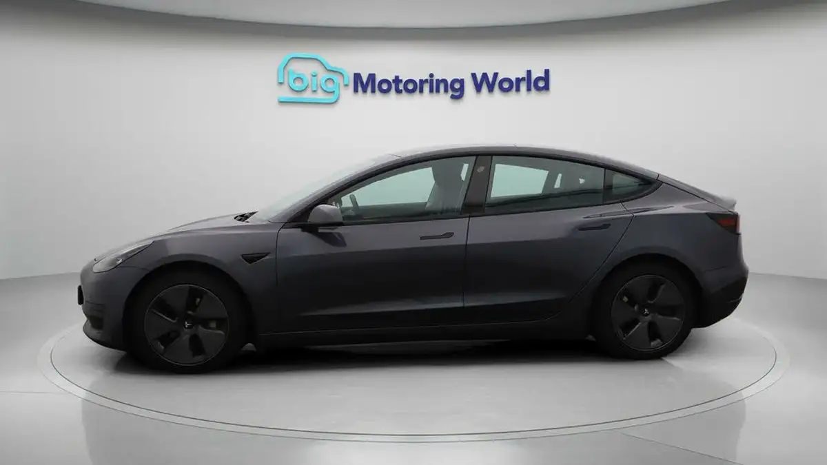 2021-tesla-model-3-e-standard-plus-big-4