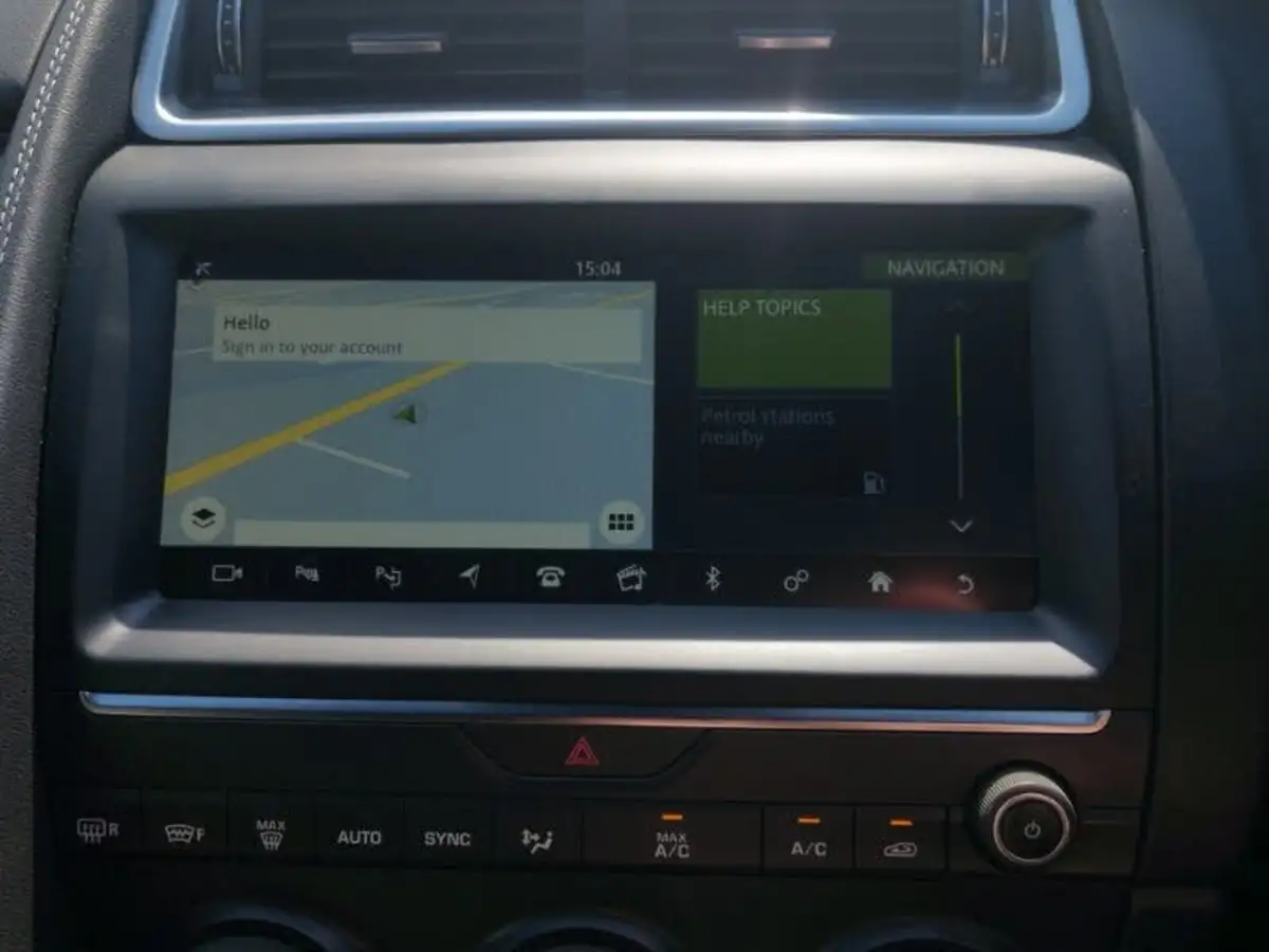 2019-jaguar-e-pace-20-i4d-r-dynamic-se-180ps-awd-auto-big-12