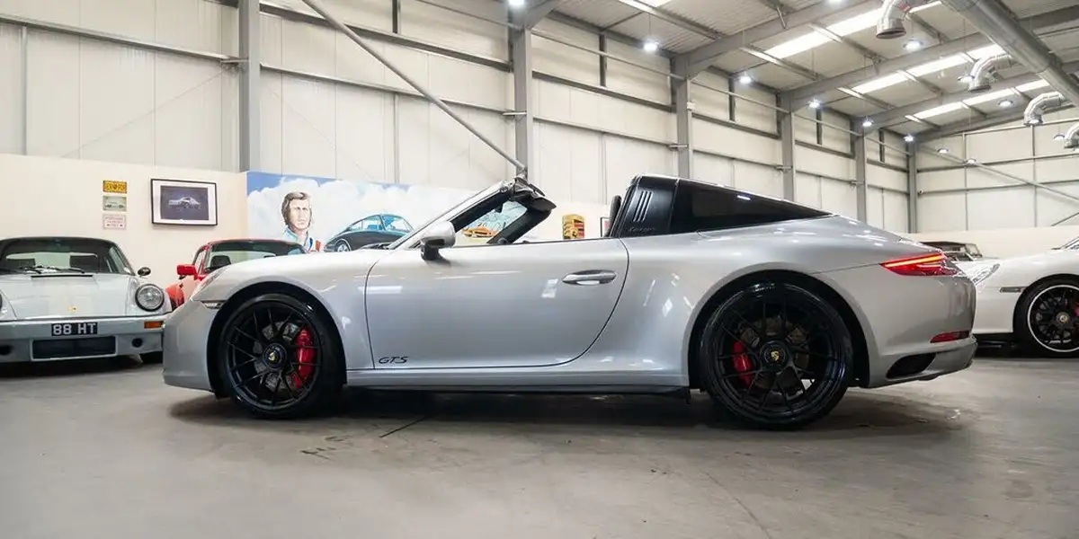 2017-porsche-911-30-targa-4-gts-pdk-big-5
