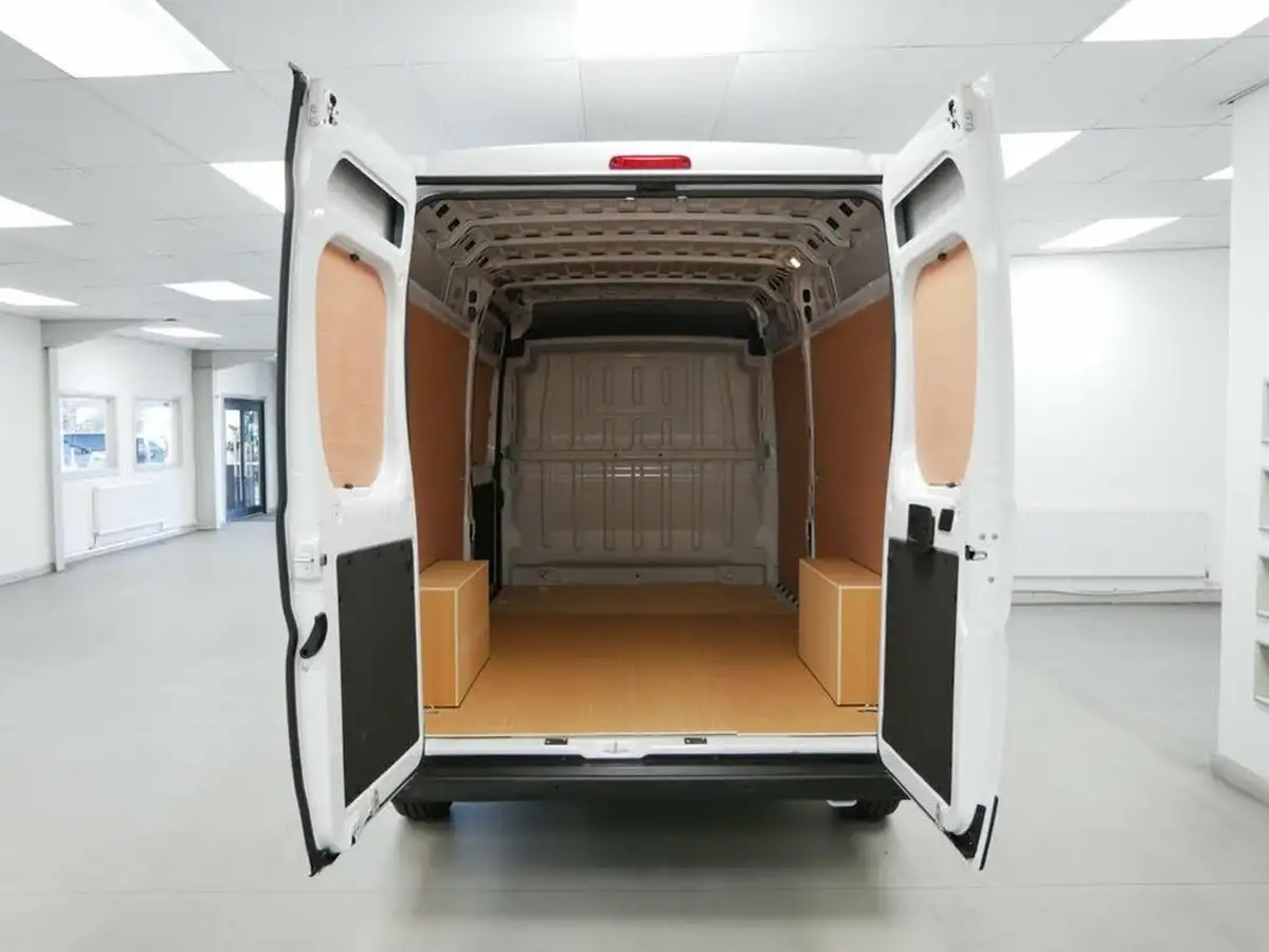 2023-citroen-relay-22bluehdi-35-l3h2-enterprise-edition-panel-big-4